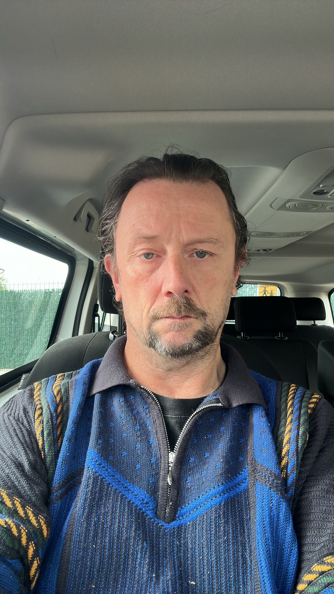 Oriol, 45 ans, Blandy