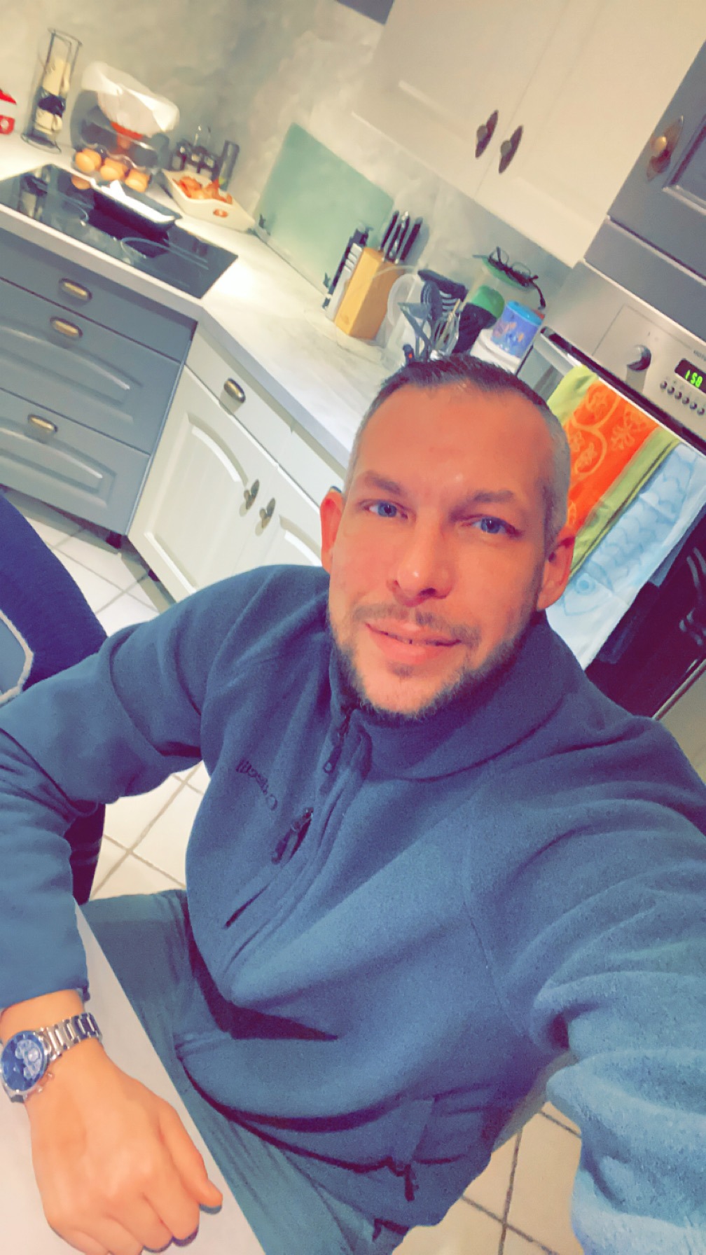 Massis, 22 ans, Saint-Hilaire