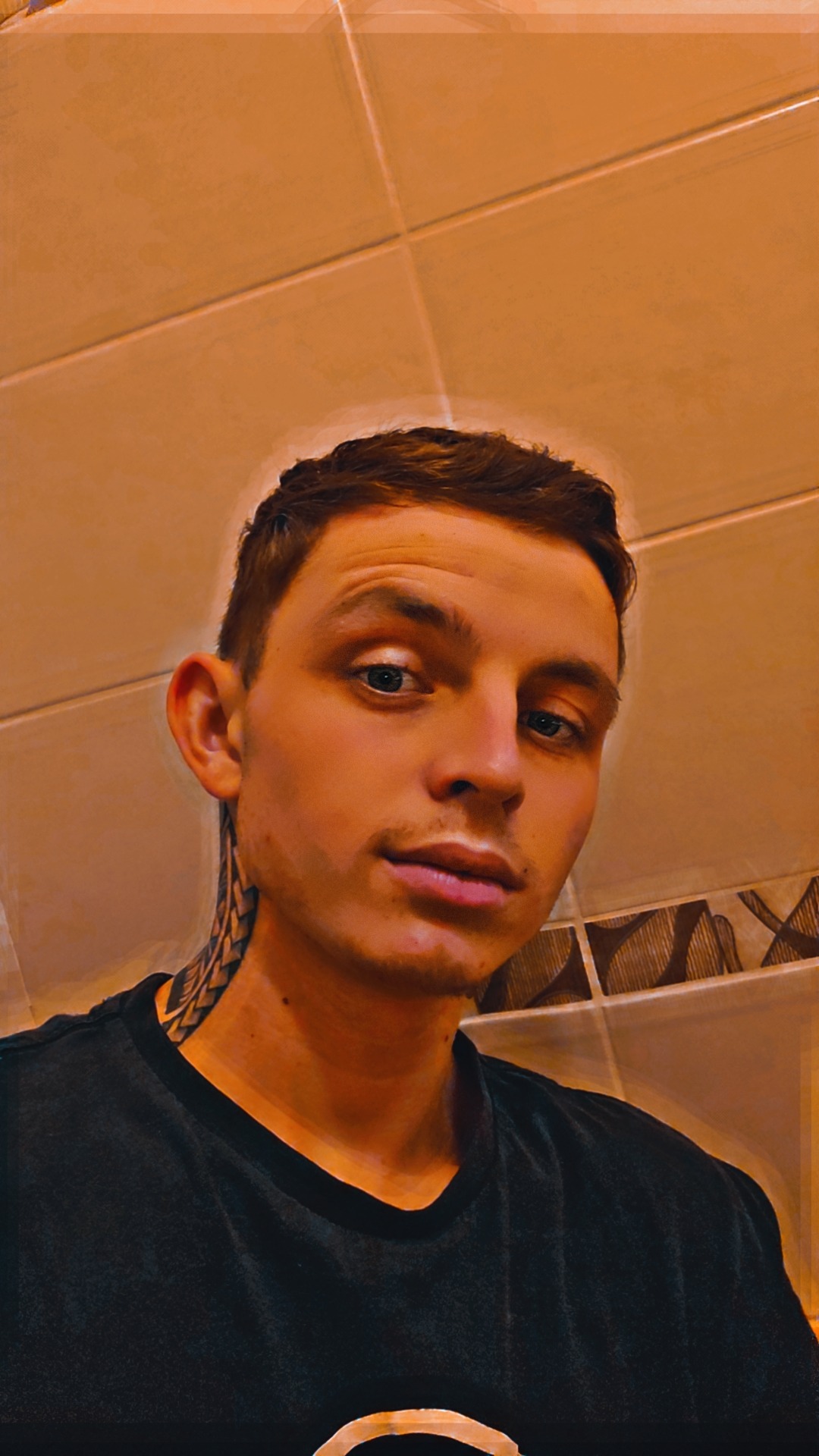 Ly, 23 ans, Saint-Cyr-sous-Dourdan